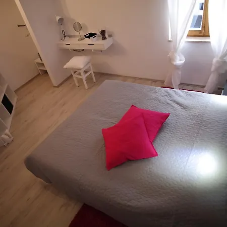 Hedona Apartmán Pula