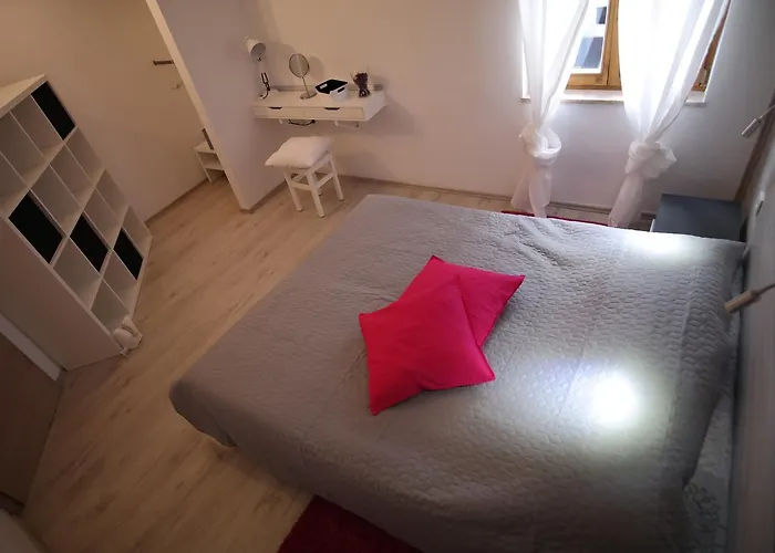Hedona Apartman Póla